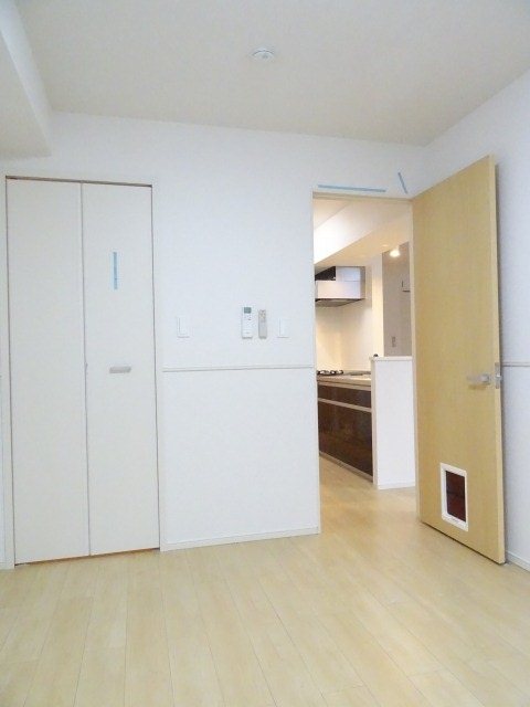 その他部屋・スペース　フローリングの室内です。