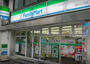 コンビニ　ファミリーマート 四谷舟町店（コンビニ）まで605m