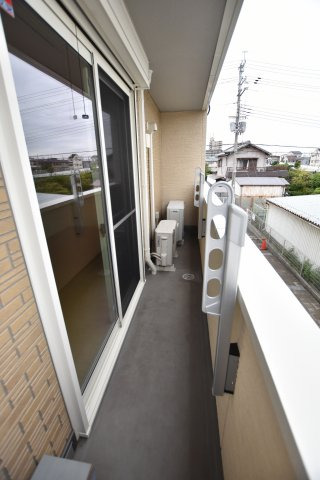 バルコニー　同施工業者、類似仕様のイメージ写真です。