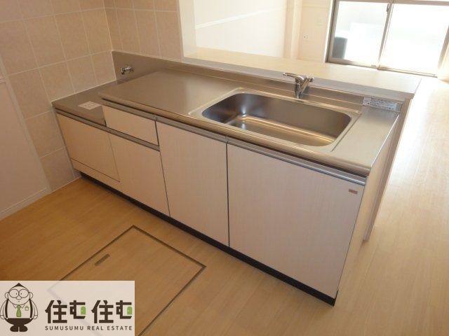ロイヤルプラザ西岡のキッチン写真