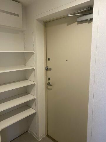 玄関　シューズボックス