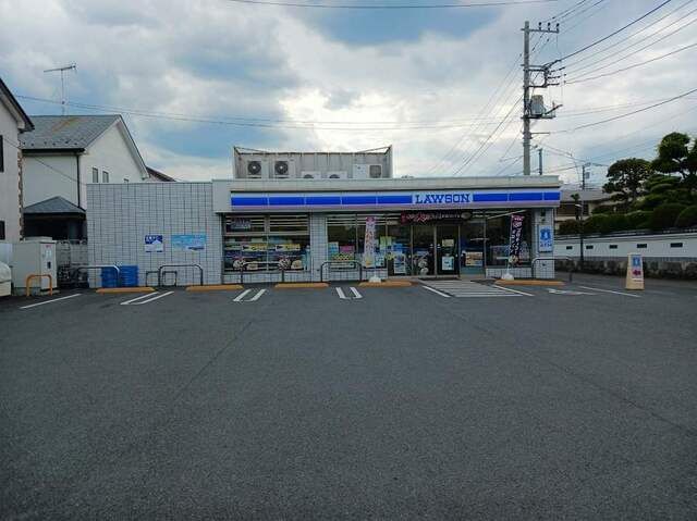 コンビニ　ローソン（コンビニ）まで400m