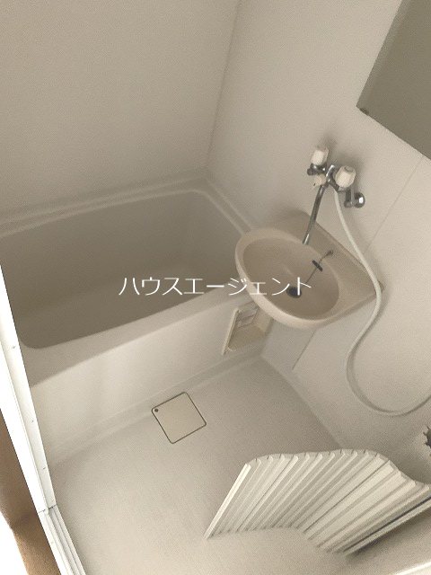 洗面設備　洗面台です