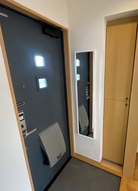 西武新宿線 野方駅 徒歩5分 2階建 築23年の玄関写真