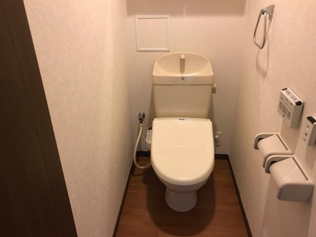 トイレ　シャワー付トイレ