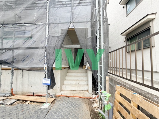 エントランス　建築中