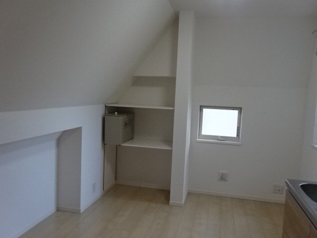 ティーエム三軒茶屋の居間写真
