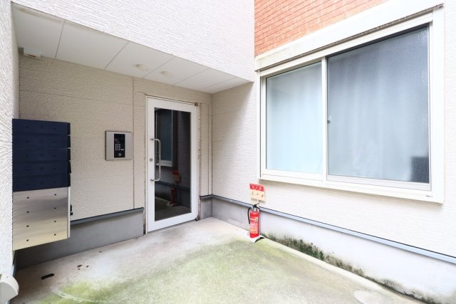 ティーエム三軒茶屋の外観写真