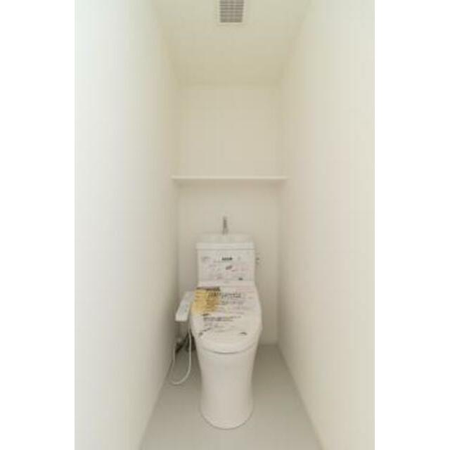 トイレ　※写真は同タイプ住戸です。