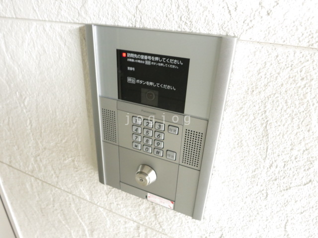 セキュリティ　モニター付きインターホンで来客確認も安心です！