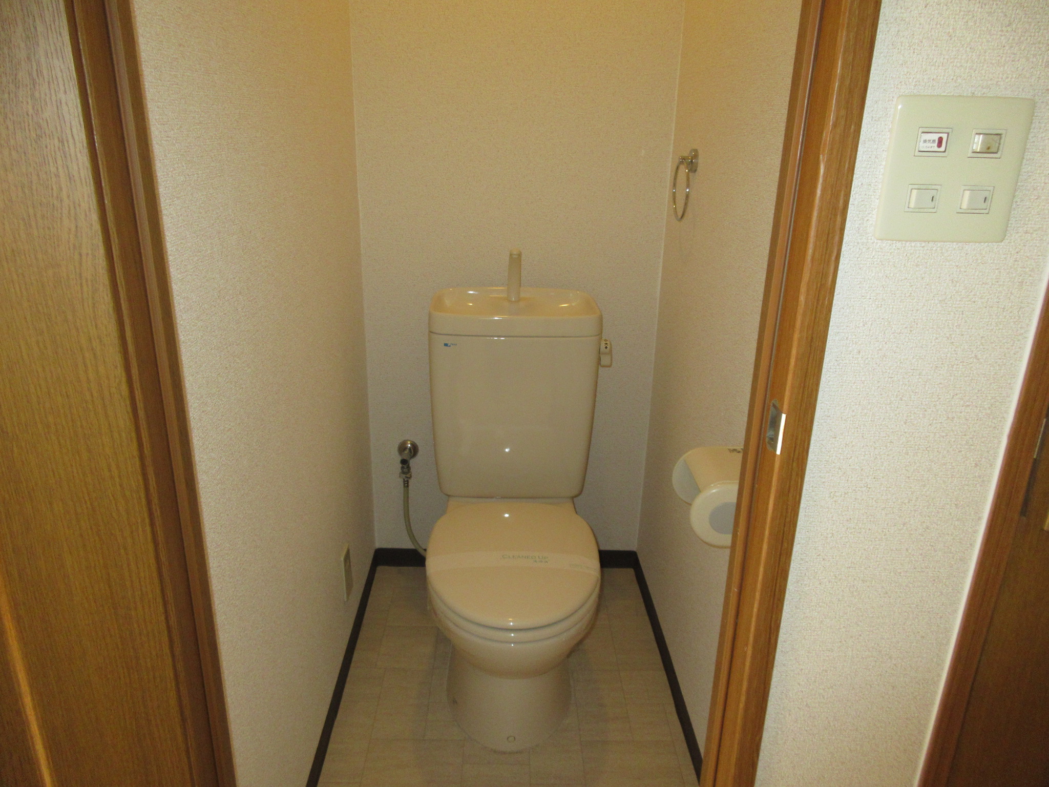 近鉄南大阪線 矢田駅 徒歩9分 2階建 築23年のトイレ写真