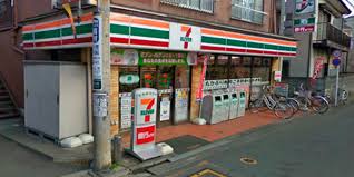 コンビニ　セブンイレブン 東村山萩山4丁目店（コンビニ）まで526m