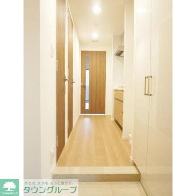 玄関　※写真は同タイプ住戸です。