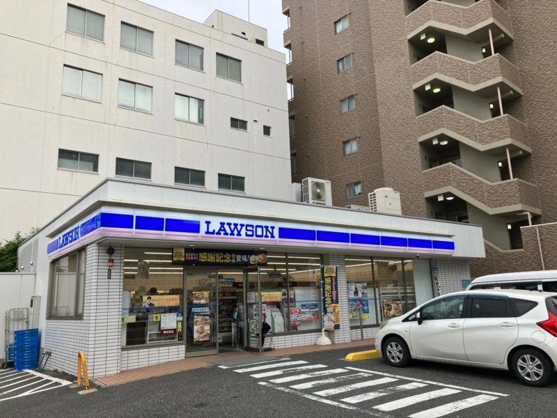 コンビニ　ローソン中区下前津店（コンビニ）まで129m