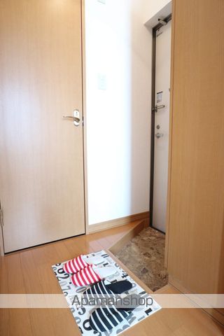 グラディート32の玄関写真