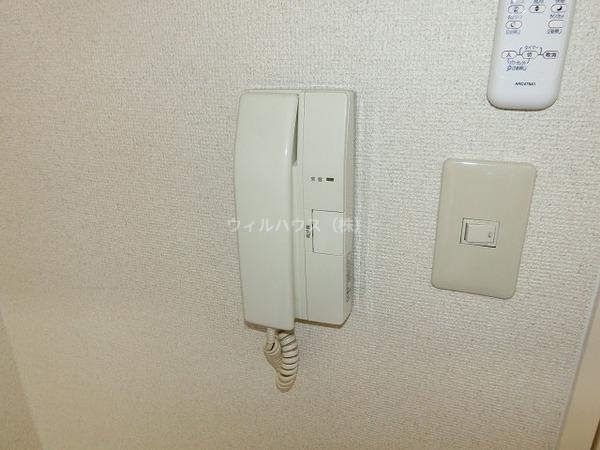 その他設備　インターホンつき！