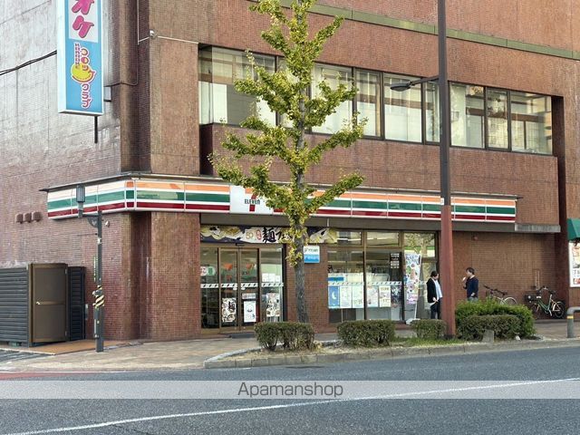 コンビニ　セブン－イレブン小倉鍛冶１丁目店（コンビニ）まで297m