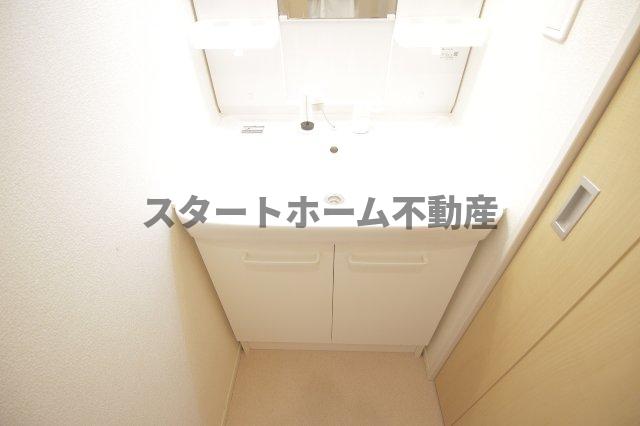 洗面設備　広い洗面スペース