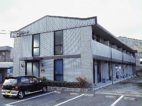 レオパレステルージュの建物外観