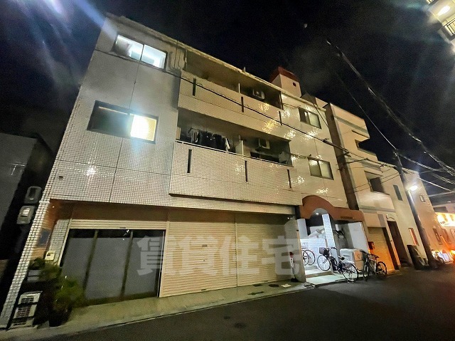 大阪市城東区中浜のマンションの建物外観