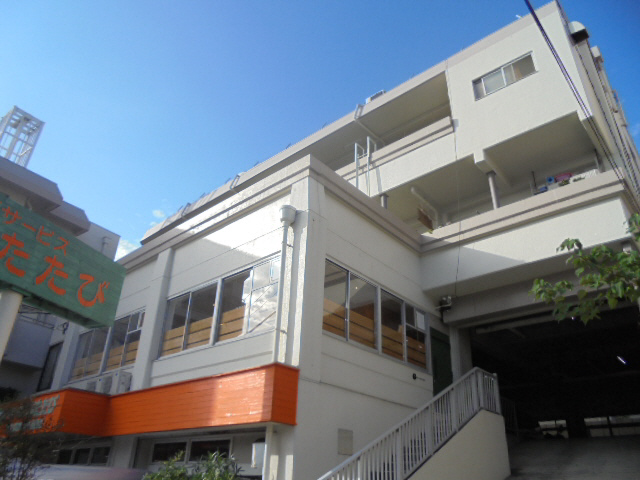 グラディート神戸IIの建物外観