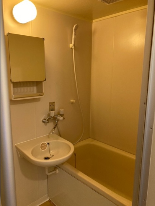 バス・シャワールーム　お風呂です