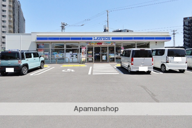 コンビニ　ローソン 徳島南田宮一丁目店（コンビニ）まで260m