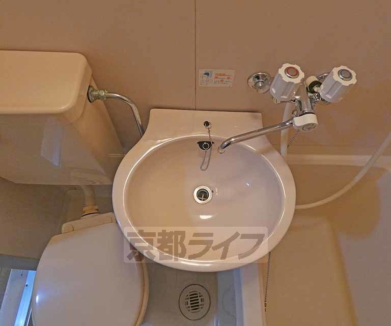 【京都市北区平野上柳町のアパートの洗面設備】