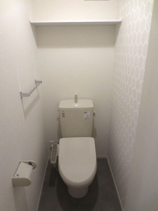トイレ　温水洗浄トイレです