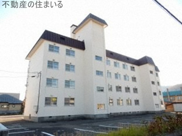 【札幌市南区南三十四条西のアパートの建物外観】