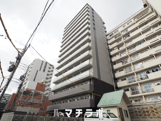 【名古屋市中区新栄のマンションの建物外観】