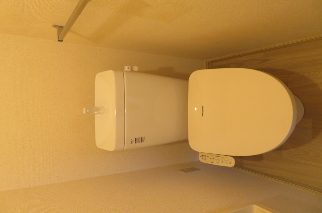 ファミール田口Eのトイレ写真