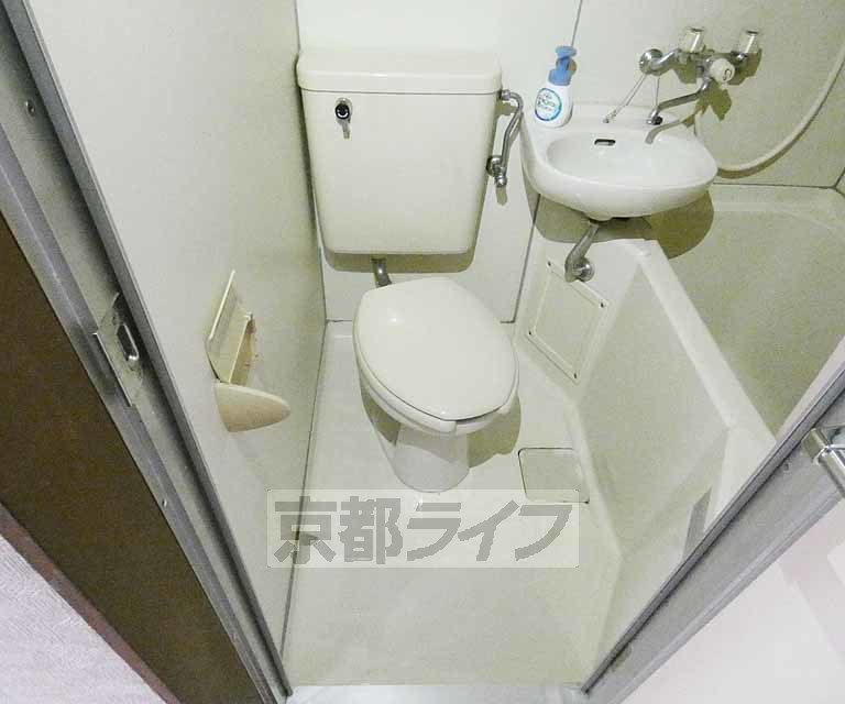 【京都市伏見区深草西浦町７丁目のマンションのトイレ】