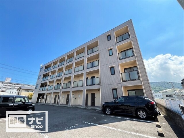 【フィネス中屋敷の建物外観】