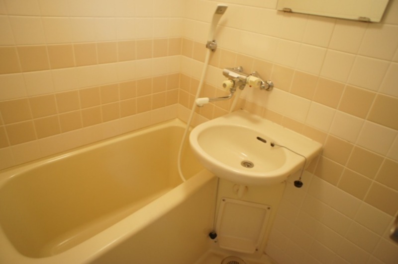 バス・シャワールーム　図面と現状に相違がある場合には現状を優先