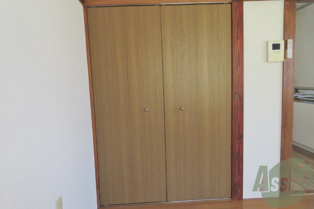 収納　収納スペースはこちらです。奥行きもしっかりあります。