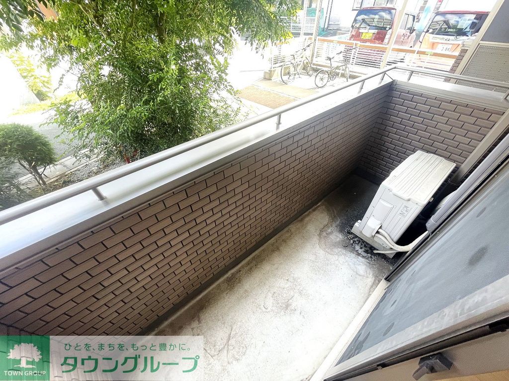 バルコニー　バルコニー