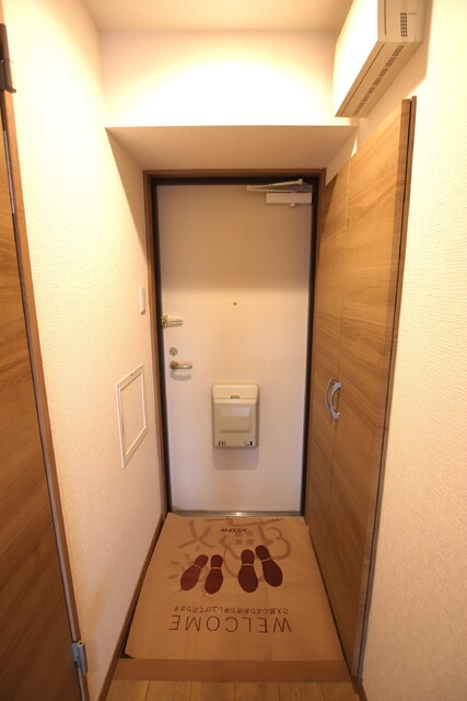 玄関　★玄関にシューズボックスあり★