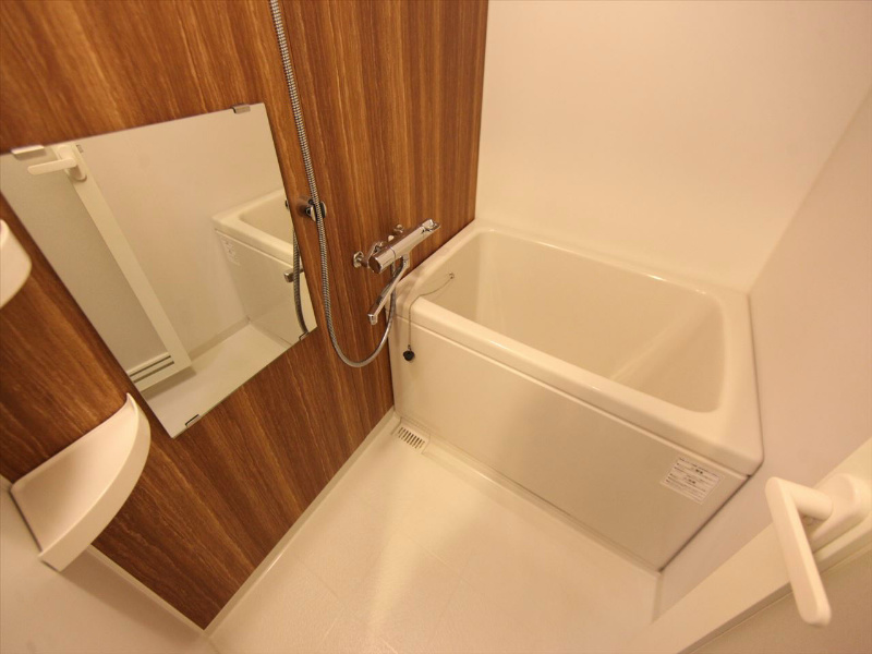 バス・シャワールーム　バスルーム　浴室暖房乾燥機付