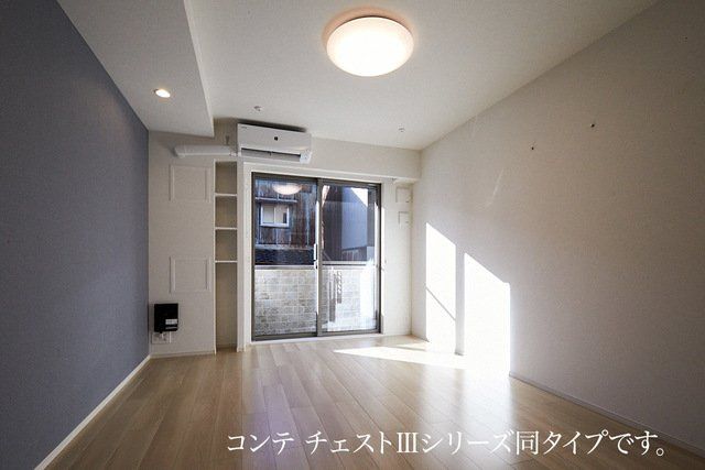 西武新宿線 本川越駅 徒歩2分 3階建 築2年の居間写真