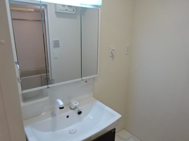 洗面設備　洗髪洗面化粧台