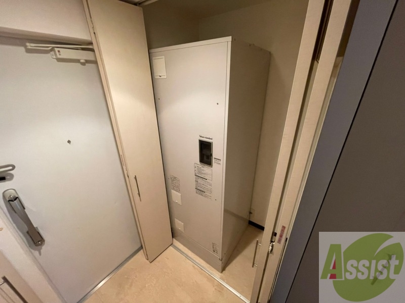 その他設備　電気温水器です。オール電化でお得で安心ですね。