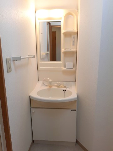 洗面設備　6階別室の参考写真です。現況を優先します。(603)