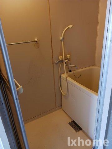 バス・シャワールーム　ゆったり過ごせるお風呂です