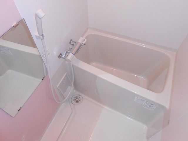 バス・シャワールーム　浴室乾燥機付きバス