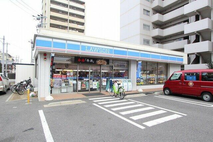 コンビニ　ローソン東区矢田5丁目店（コンビニ）まで56m