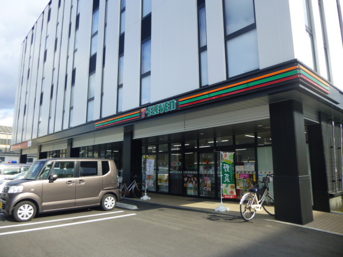 コンビニ　セブンイレブン名古屋矢田5丁目店（コンビニ）まで122m
