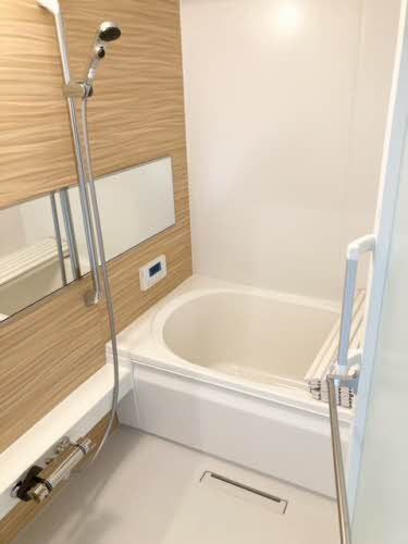 バス・シャワールーム　浴室　追焚