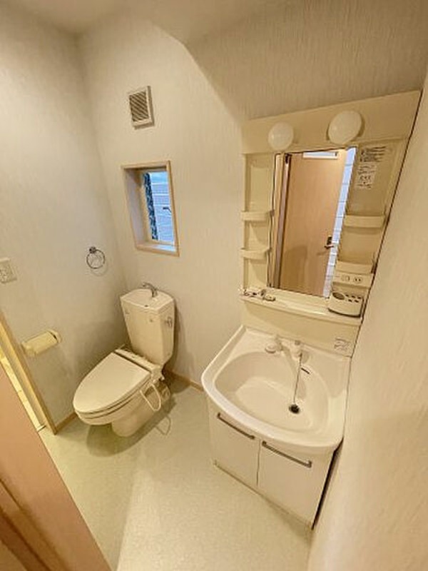 トイレ　同物件別室写真