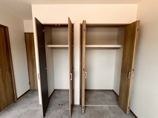 収納　洋室6帖　クローゼット